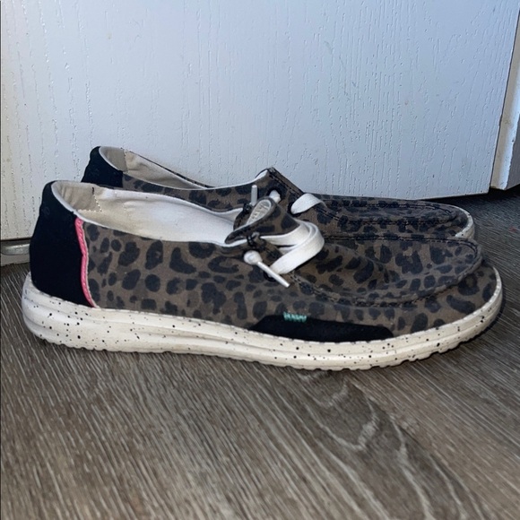 Hey Dude Shoes - Hey dudes Wendy Leopard Print Shoes slip on size 7 animal print sneakers